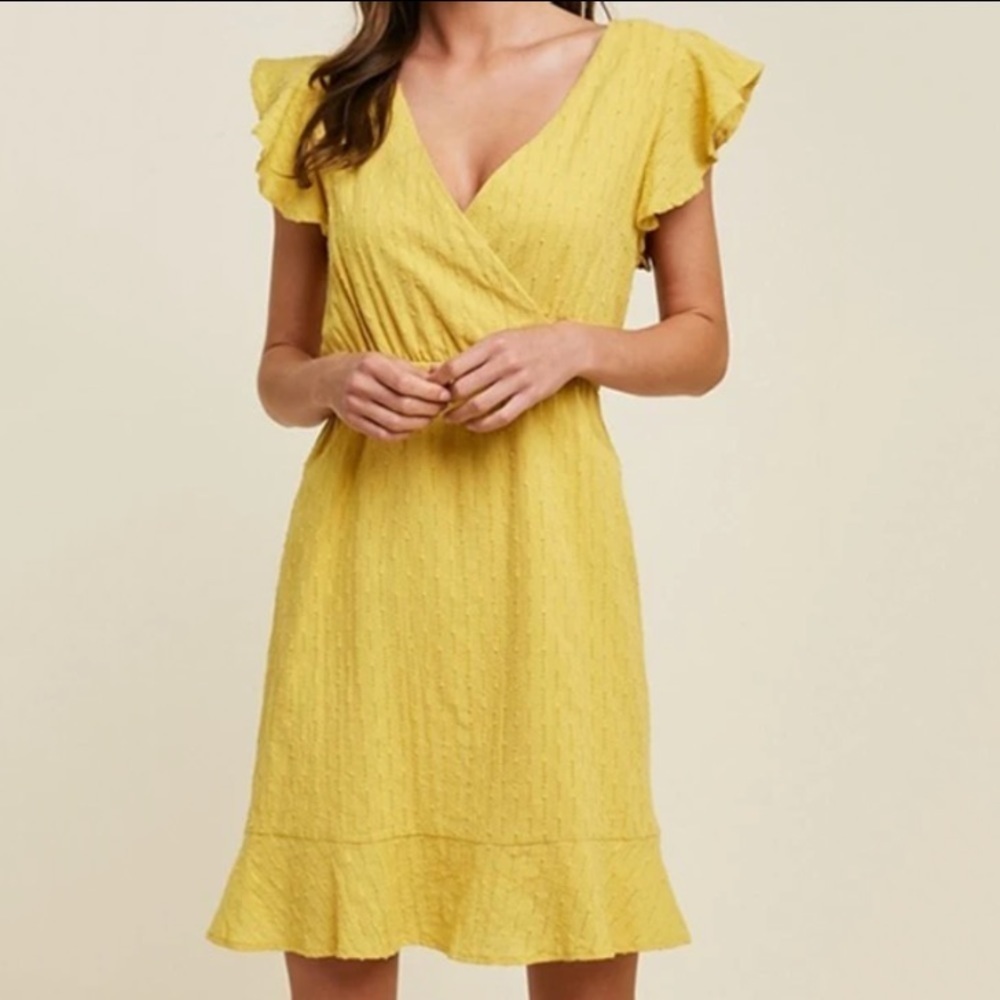 NWT Hayden Los Angeles Swiss Dot Mustard Yellow V-Neck Ruffle Detail Mini Dress